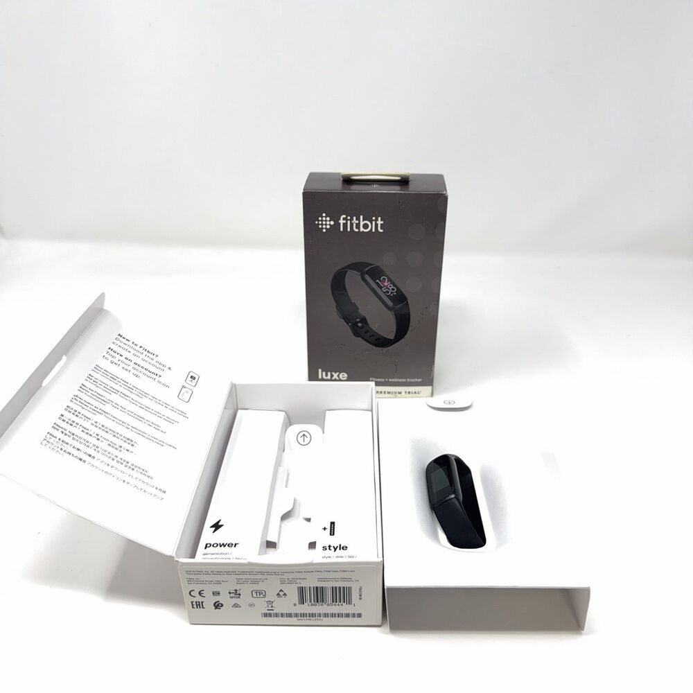 Fitbit Luxe Fitness Wellness Tracker Graphite Complete